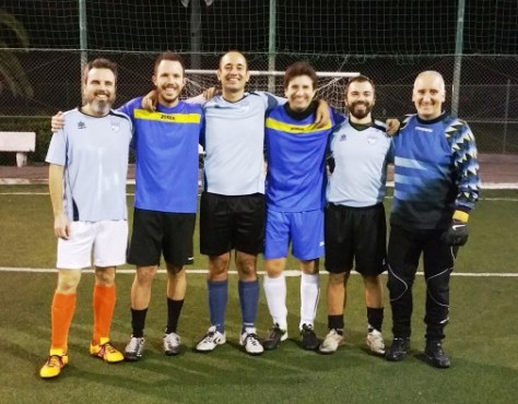 Una formazione del Non Serve